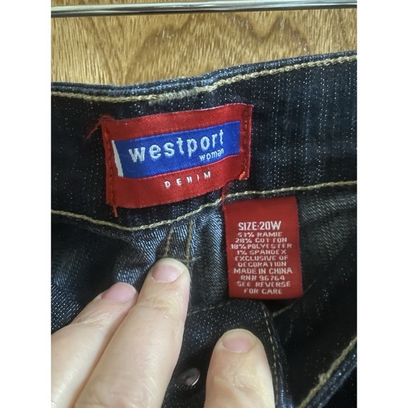 Vintage Westport Jeans Dark Wash Straight Leg Gold Hardware Size 20W Plus - Picture 13 of 14